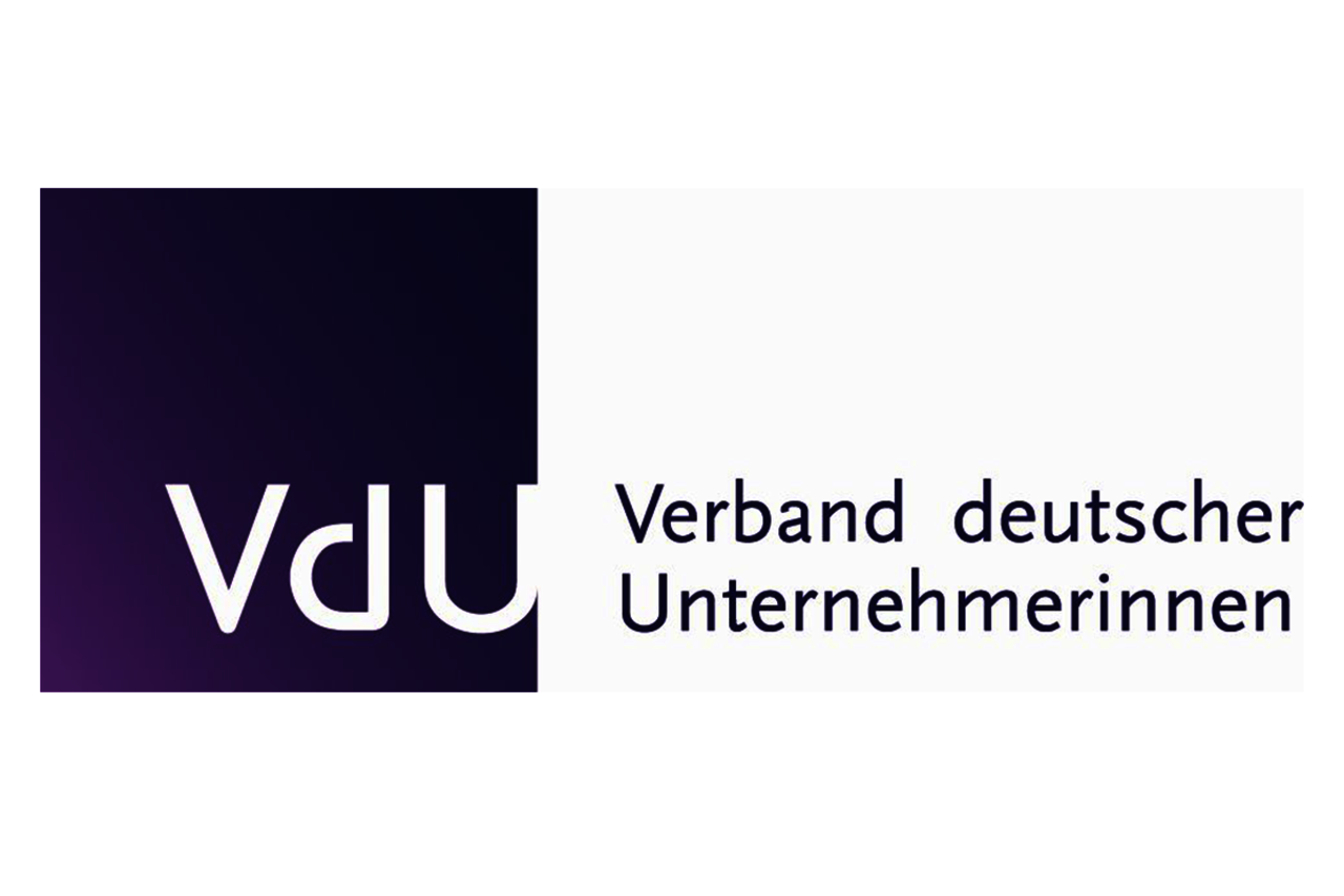 Der Verband deutscher Unternehmerinnen verleiht uns 2021 zusammen mit dem Bundeswirtschaftsministerium den Preis zum Wegbereiter des Jahres – mehr weibliche Nachfolge.